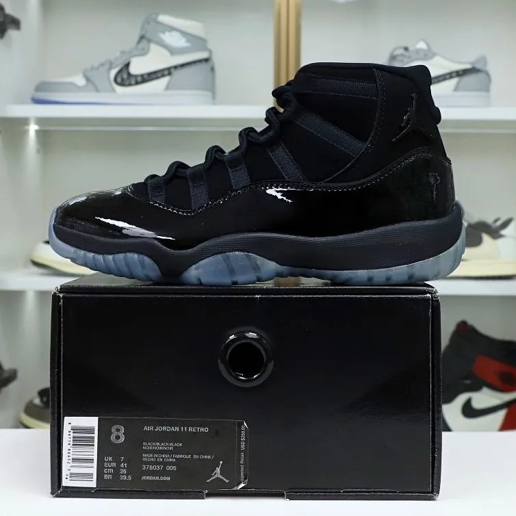 Kimikick AIR JORDAN 11 RETRO 'CAP AND GOWN' 0121