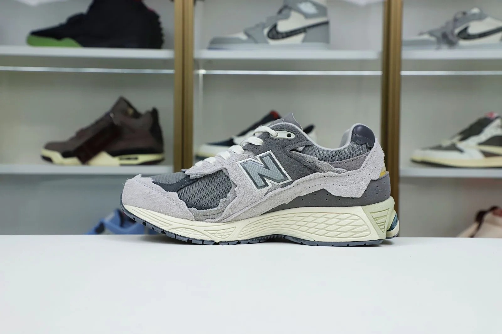 Reps Kimi kick New Balance NB 2002R  0115