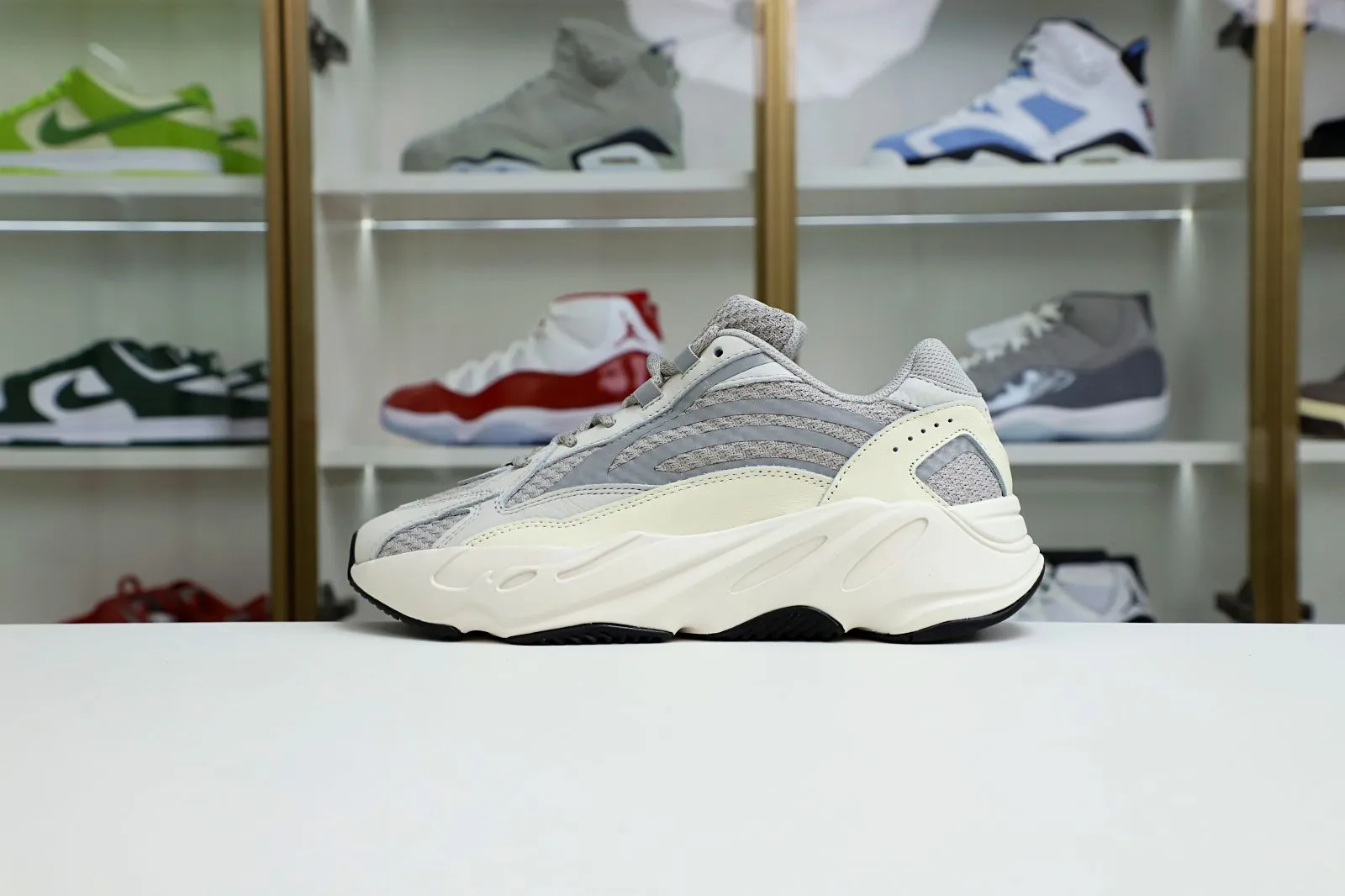 Cheap Kimi kick YEEZY BOOST 700 V2 'CREAM' 0114