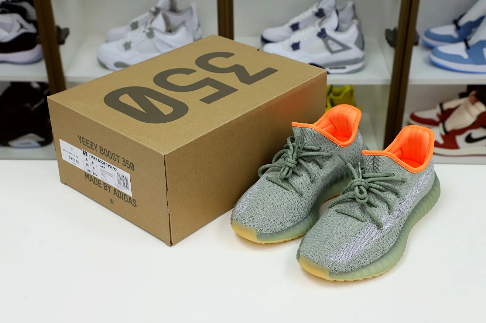 Reps Kimi kick YEEZY BOOST 350 V2 'DESERT SAGE' 0117