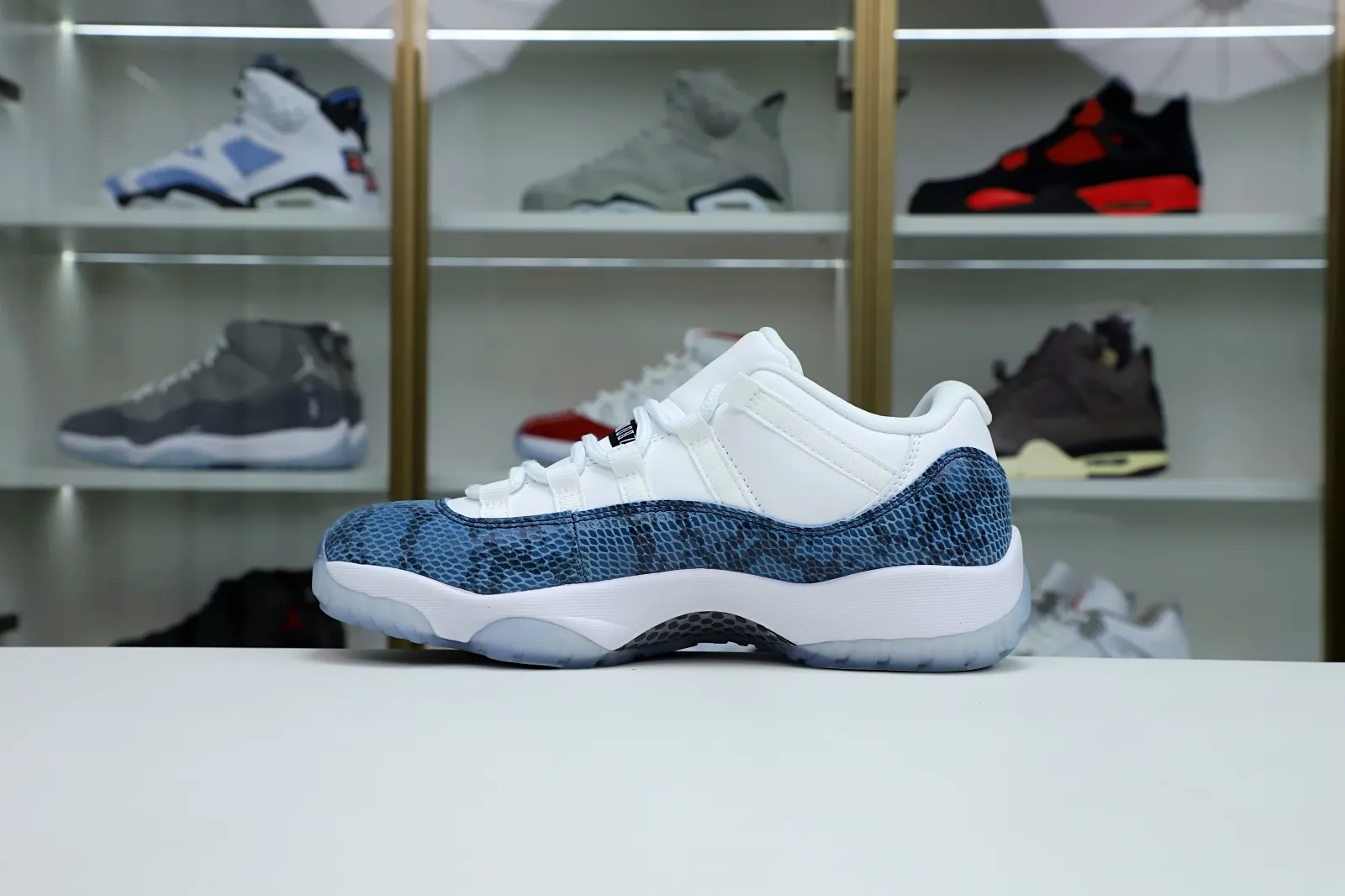 Kimikick Jordan Air Jordan 11 “navy snakeskin” 0121