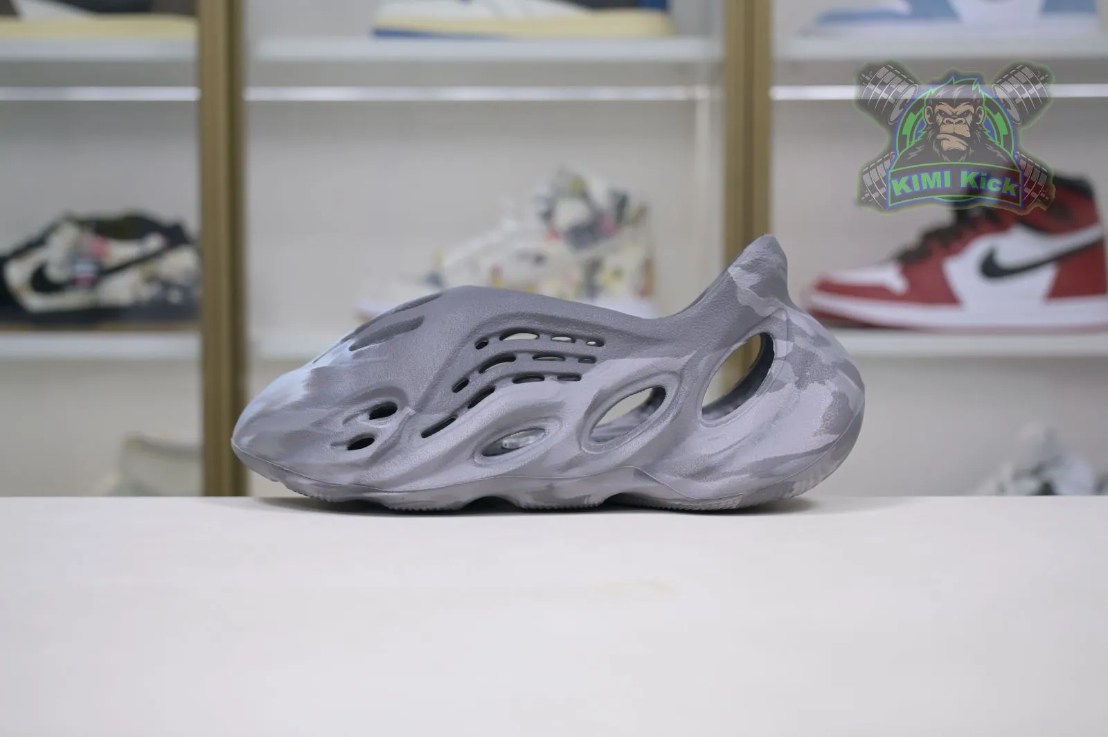 Rep Kimi kick Yeezy Foam Runner 0117