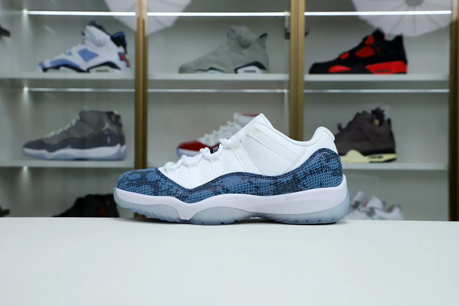 Kimikick Jordan Air Jordan 11 “navy snakeskin” 0121