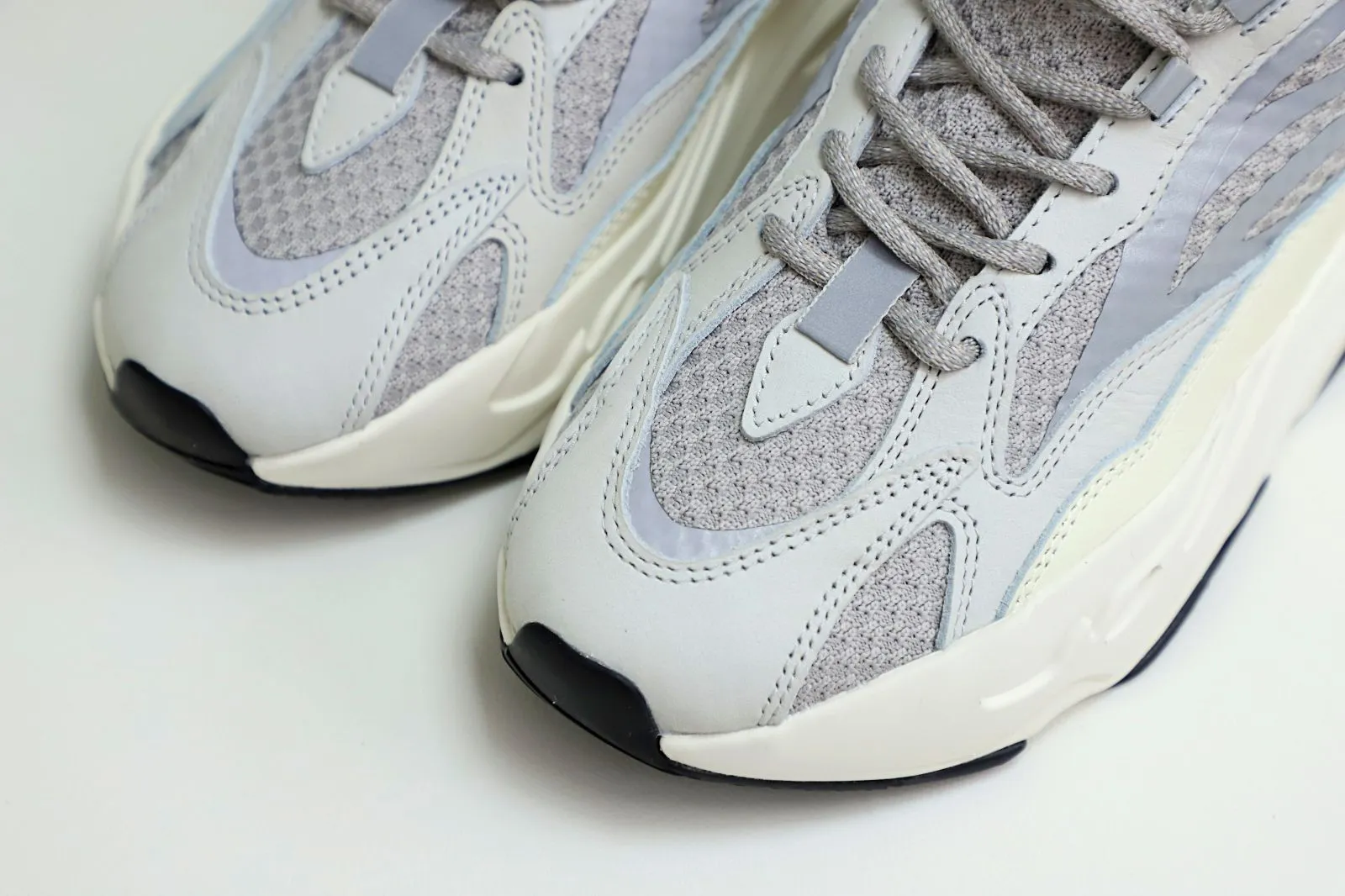 Cheap Kimi kick YEEZY BOOST 700 V2 'CREAM' 0114