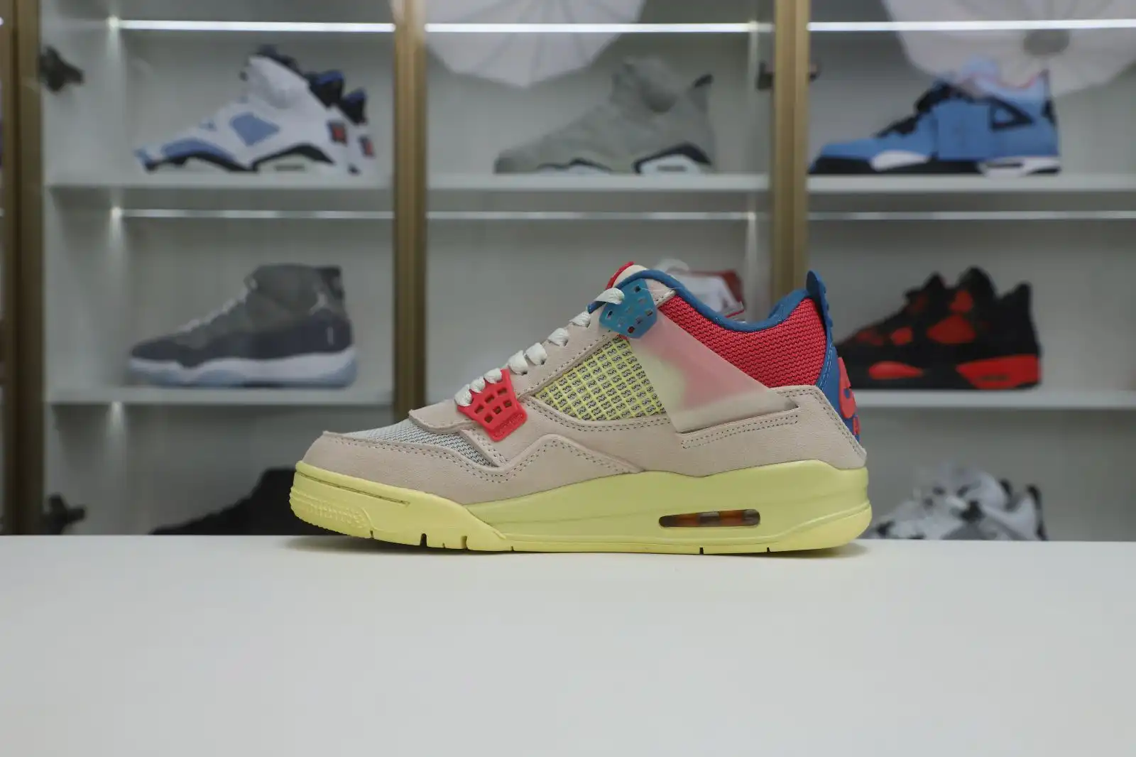 Kimikick UNION LA X AIR JORDAN 4 RETRO 'GUAVA ICE' 0127