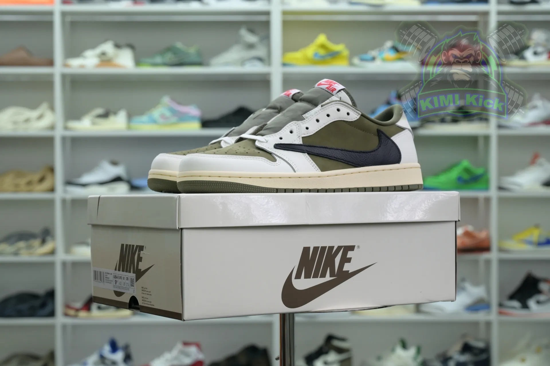 Kimikick Travis Scottx Jordan Air Jordan 1Low OG “Medium Olive” 0121