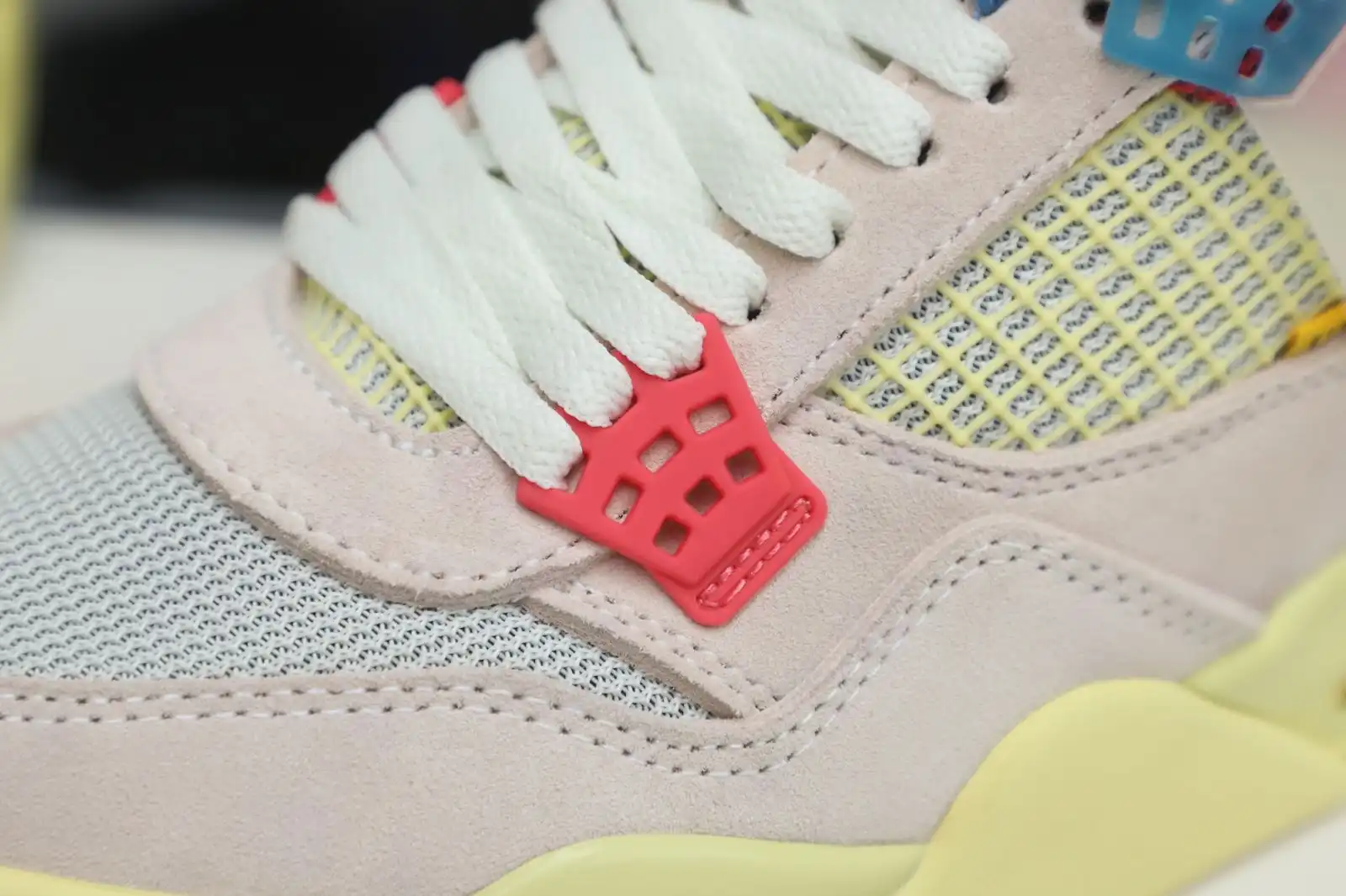 Kimikick UNION LA X AIR JORDAN 4 RETRO 'GUAVA ICE' 0127