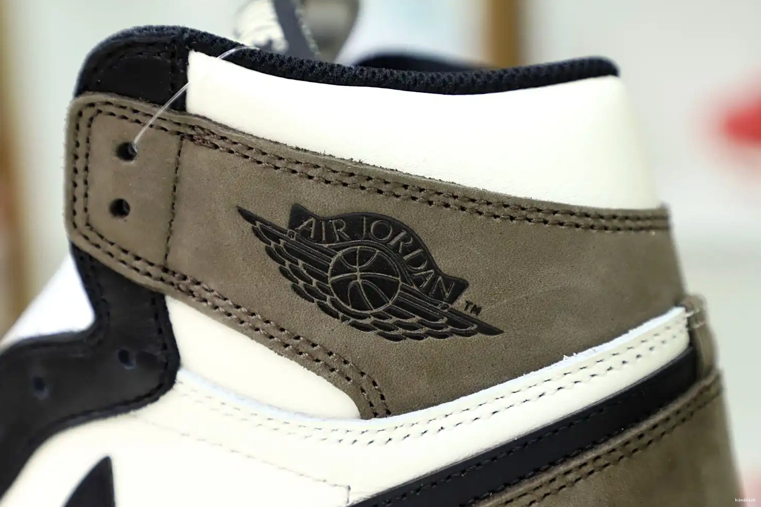 'DARK RETRO MOCHA' AIR JORDAN 1 Kimikick OG HIGH 0224