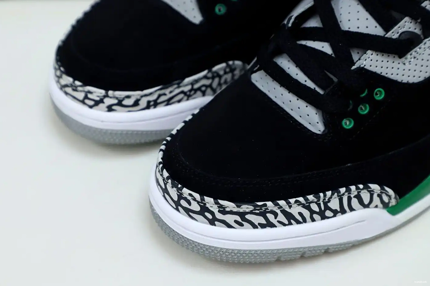 Kimikick JORDAN 3 PINE GREEN AIR 0222