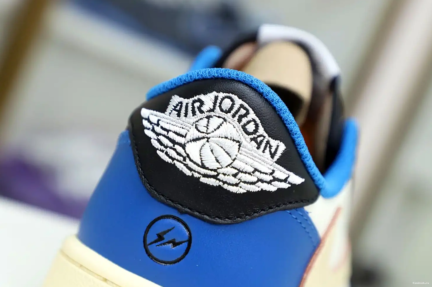 X X FRAGMENT DESIGN JORDAN SCOTT 1 AIR TRAVIS Kimikick LOW 0211