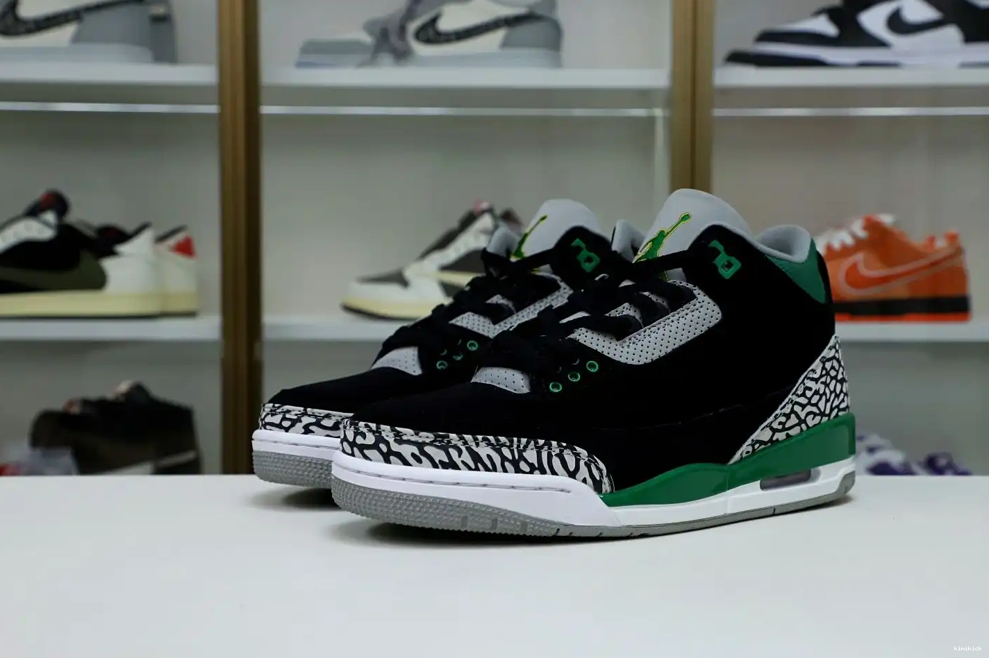 Kimikick JORDAN 3 PINE GREEN AIR 0222