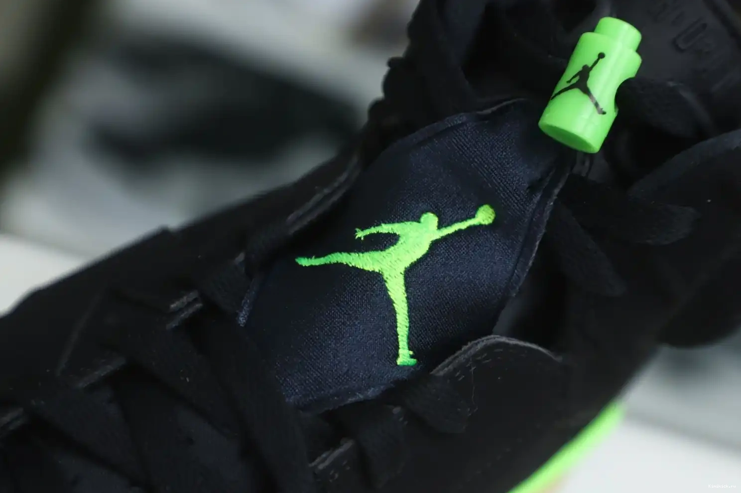 Kimikick AIR 6 'ELECTRIC GREEN' RETRO JORDAN 0220