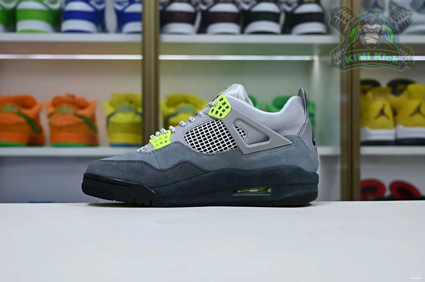 4 retro Kimikick Jordan Jordan Air se'95neon 0216