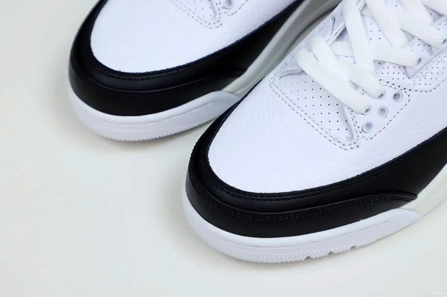 Kimikick SP 3 'WHITE' DESIGN FRAGMENT RETRO X AIR JORDAN 0223