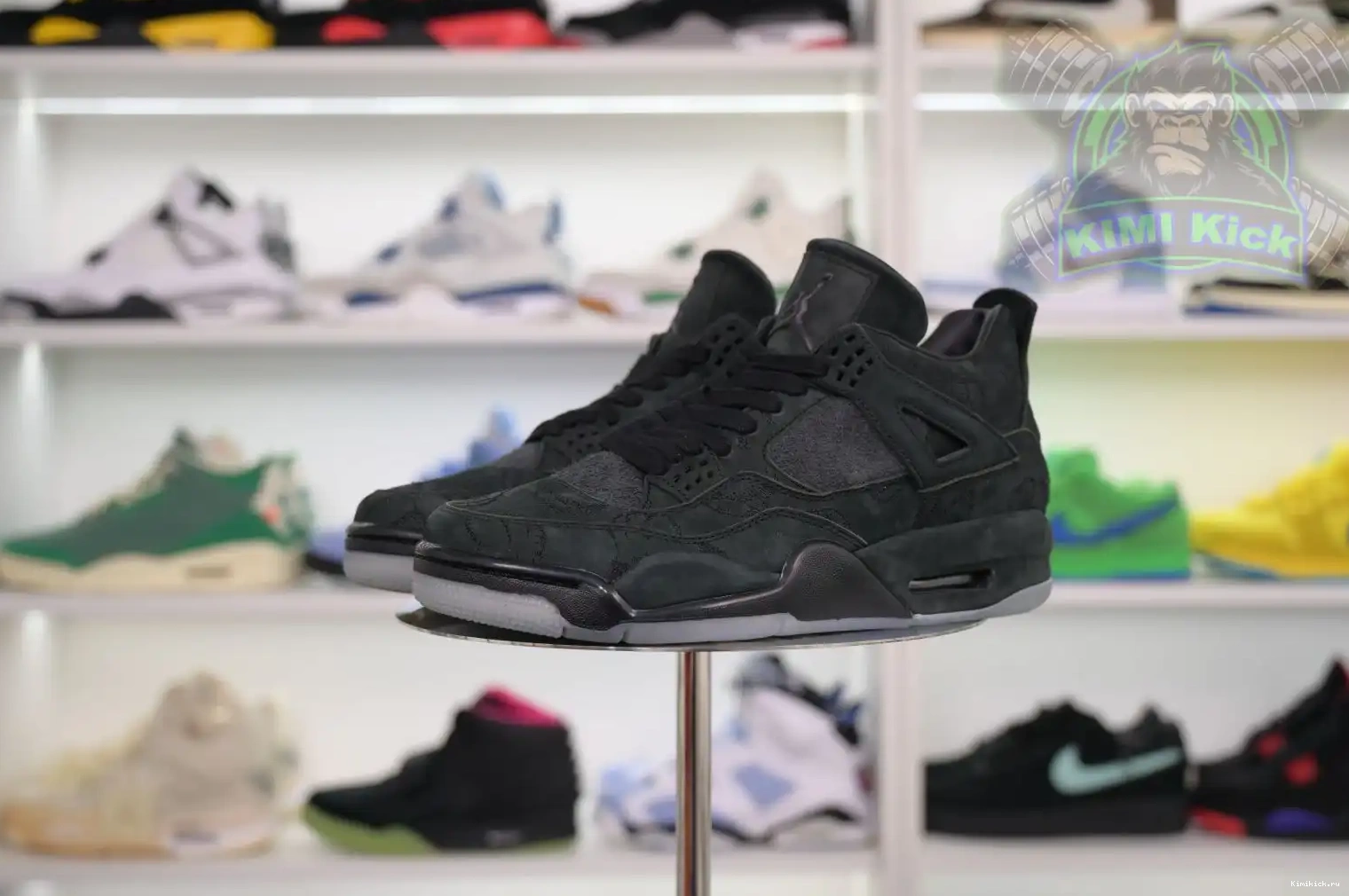 Jordan kaws Kimikick Air Jordan black 4 0212