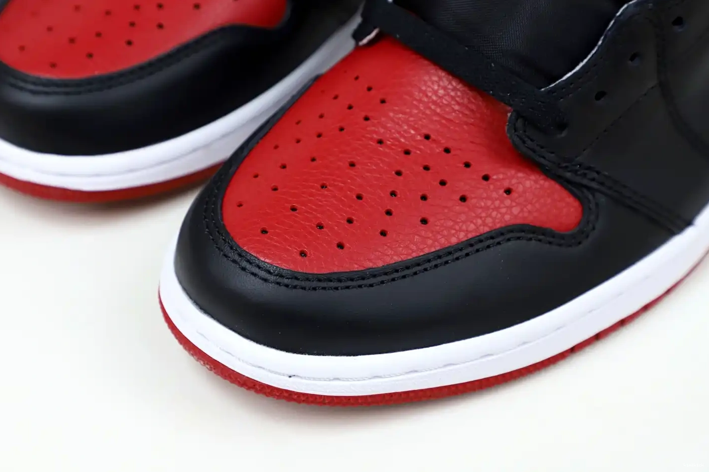 1 OG RETRO JORDAN Kimikick 'BRED' AIR HIGH 0210