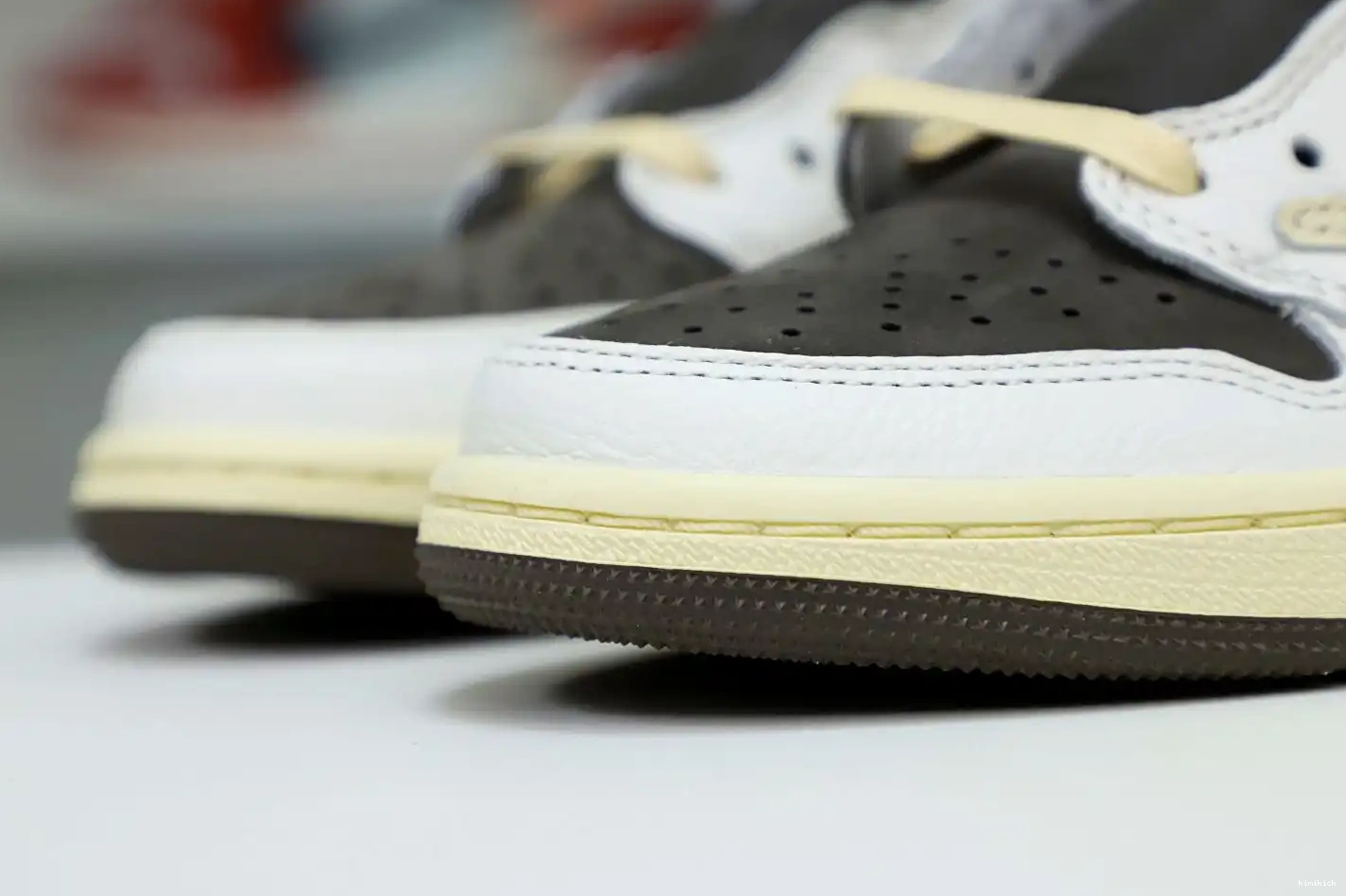 LOW OG SCOTT AIR MOCHA TRAVIS 1 X REVERSE Kimikick JORDAN 0321