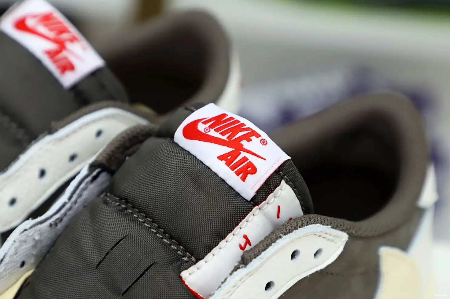 LOW OG SCOTT AIR MOCHA TRAVIS 1 X REVERSE Kimikick JORDAN 0321
