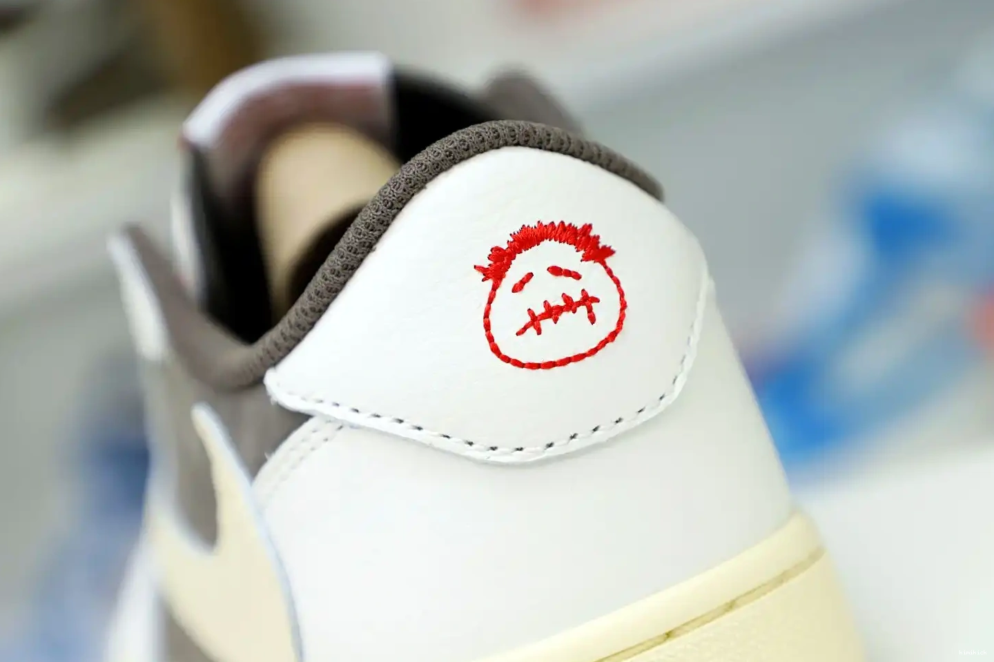 LOW OG SCOTT AIR MOCHA TRAVIS 1 X REVERSE Kimikick JORDAN 0321