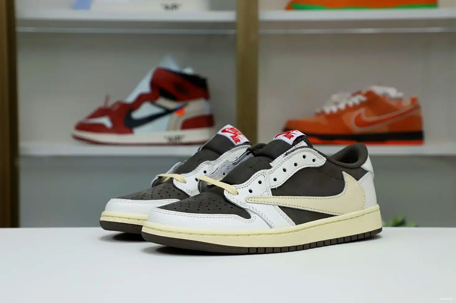 LOW OG SCOTT AIR MOCHA TRAVIS 1 X REVERSE Kimikick JORDAN 0321
